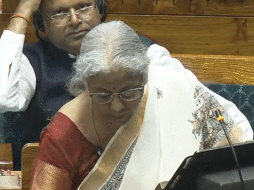Budget 2025 moments; PM Modi Rahul Gandhi Akhilesh Yadav | Nirmala Sitharaman | Budget 2025 Moments: Finance Minister gave 77 minutes speech, drank water 5 times; Akhilesh reprimanded and opposition’s walkout